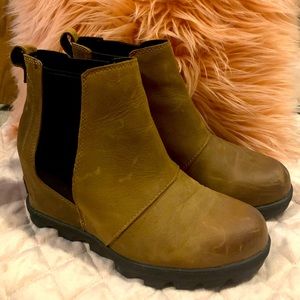 Sorel Joan of Arctic size 9 like new!